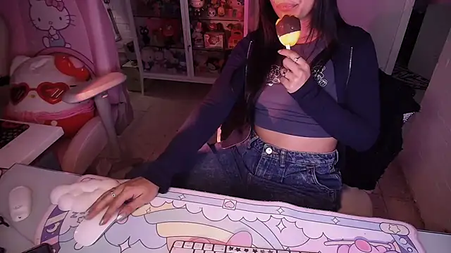 Snapshot of kaithra chatting on 04/13/26, 12:05 kaithra online show from 04/13/26, 12:05