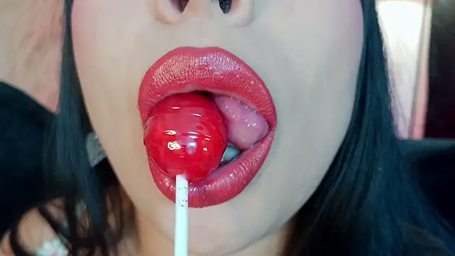 mia roux1 online show from 02/25/26, 12:20