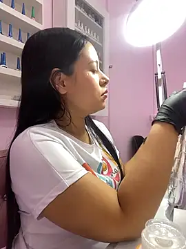 Snapshot of PaulaCruz01 chatting on 11/24/25, 08:41 PaulaCruz01 online show from 11/24/25, 08:41