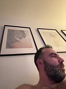 Snapshot of BicolorCandidate81 chatting on 04/10/26, 11:20 BicolorCandidate81 online show from 04/10/26, 11:20