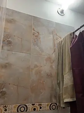 Snapshot of Chuchii05 chatting on 11/19/25, 01:11 Chuchii05 online show from 11/19/25, 01:11