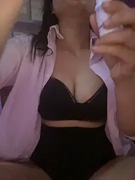 Snapshot of Nanalove68 chatting on 03/25/26, 05:35 Nanalove68 online show from 03/25/26, 05:35