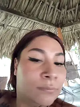 Snapshot of AZ-34666 chatting on 10/29/25, 09:27 AZ-34666 online show from 10/29/25, 09:27