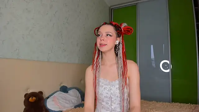 Snapshot of Juicystars chatting on 10/22/25, 02:56 Juicystars online show from 10/22/25, 02:56