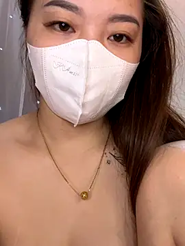 helo-kitty online show from 12/19/25, 12:17