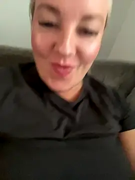 Jenna-LeeXX online show from 11/08/25, 03:01