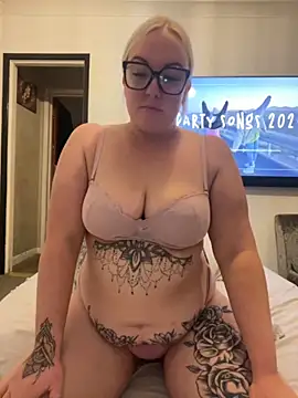 Jenna-LeeXX online show from 11/09/25, 06:06