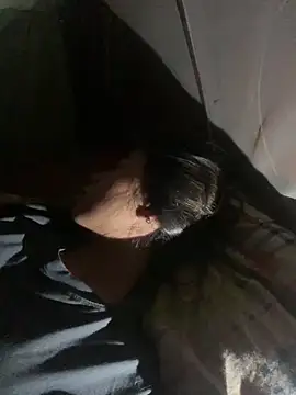 Snapshot of ninixinh chatting on 10/27/25, 07:40 ninixinh online show from 10/27/25, 07:40