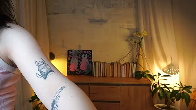 JanelAkerley online show from 11/22/25, 03:38