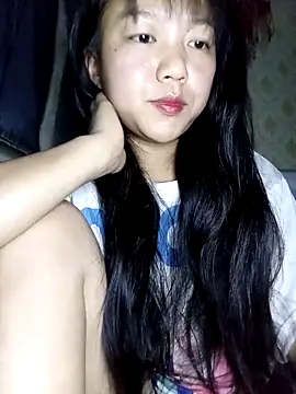 Quynhsumon online show from 03/24/26, 03:39