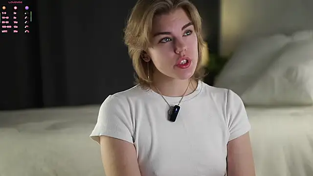 MelodyBaur online show from 12/19/25, 02:57