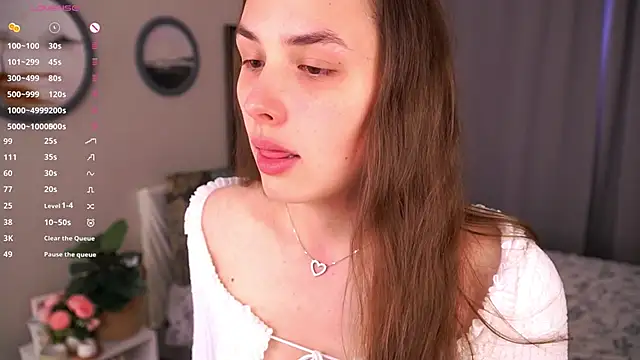 LeonoraWoods online show from 11/09/25, 06:01