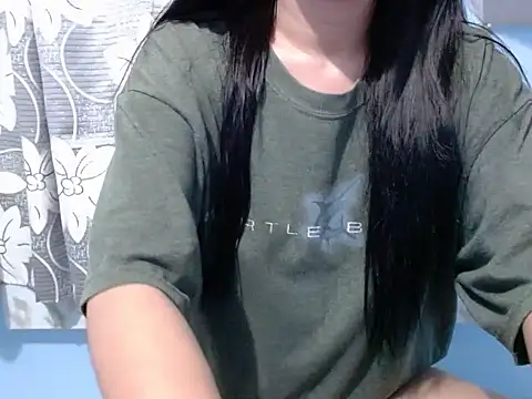 Snapshot of Skinny_Jean18xxx chatting on 04/05/26, 04:20 Skinny Jean18xxx online show from 04/05/26, 04:20