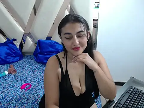 yuliet latin69 online show from 11/01/25, 01:13