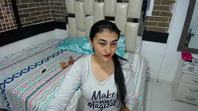 yuliet latin69 online show from 11/22/25, 02:16