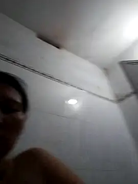 Lily Queen18 online show from 10/25/25, 02:24