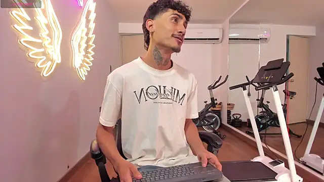 Mr Strike online show from 11/08/25, 03:07