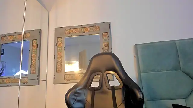 Mr Strike online show from 11/10/25, 03:05