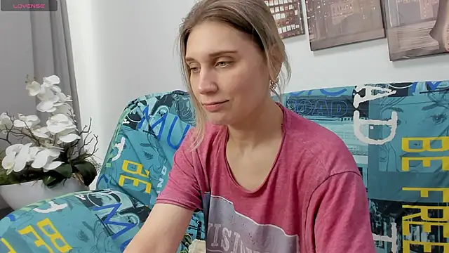 Snapshot of Tenderly_Sophie chatting on 01/18/26, 01:20 Tenderly Sophie online show from 01/18/26, 01:20