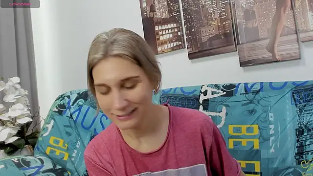 Snapshot of Tenderly_Sophie chatting on 01/19/26, 01:20 Tenderly Sophie online show from 01/19/26, 01:20