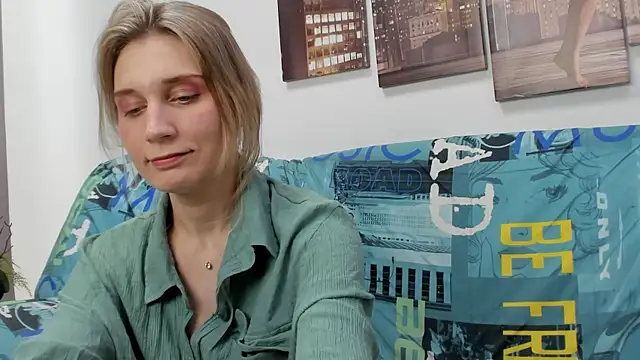 Snapshot of Tenderly_Sophie chatting on 02/10/26, 08:18 Tenderly Sophie online show from 02/10/26, 08:18