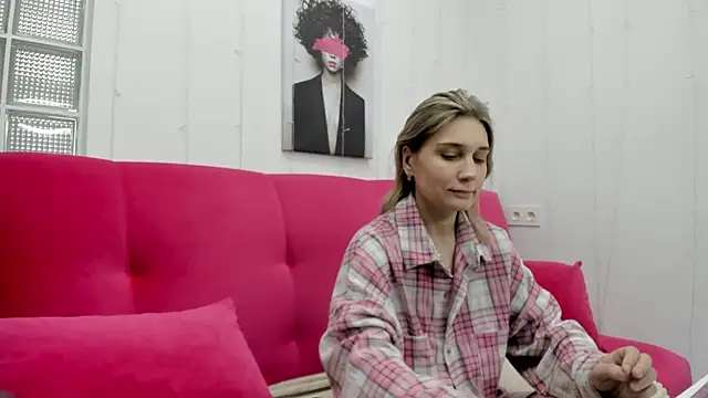 Snapshot of Tenderly_Sophie chatting on 02/12/26, 01:33 Tenderly Sophie online show from 02/12/26, 01:33