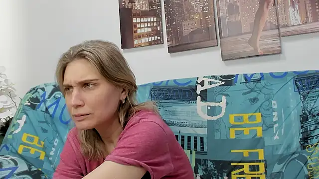 Snapshot of Tenderly_Sophie chatting on 02/22/26, 01:29 Tenderly Sophie online show from 02/22/26, 01:29