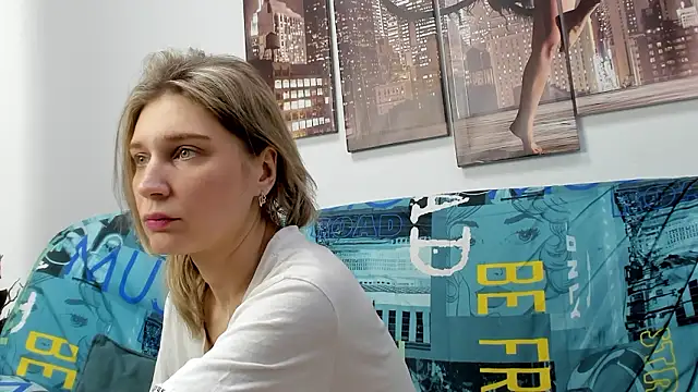 Snapshot of Tenderly_Sophie chatting on 03/06/26, 01:24 Tenderly Sophie online show from 03/06/26, 01:24