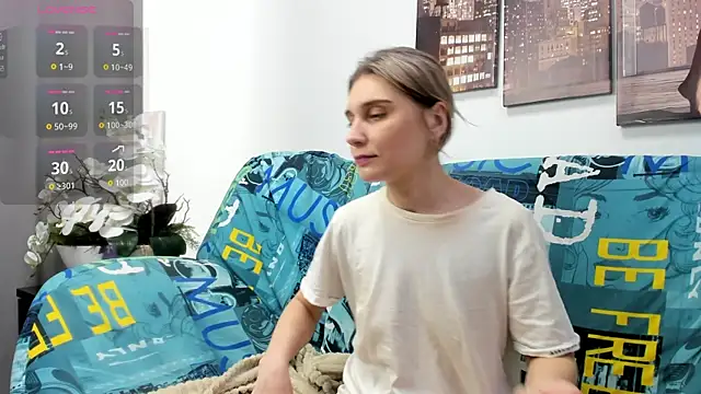 Snapshot of Tenderly_Sophie chatting on 04/13/26, 01:22 Tenderly Sophie online show from 04/13/26, 01:22