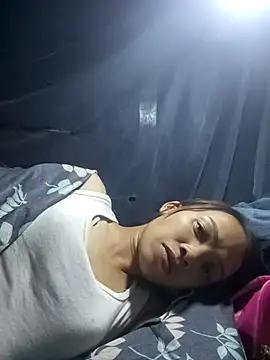 Karin-n online show from 10/29/25, 01:13