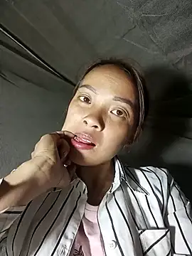 Karin-n online show from 11/25/25, 12:16