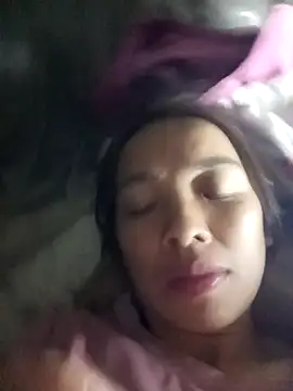 Karin-n online show from 11/28/25, 12:19