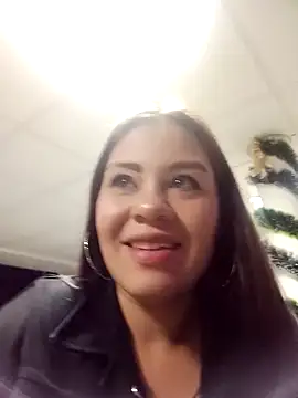 Gianna Johnson online show from 12/01/25, 03:44