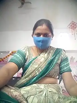 Snapshot of QRESABABY chatting on 11/03/25, 10:27 QRESABABY online show from 11/03/25, 10:27