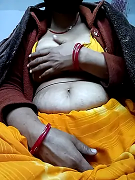 QRESABABY online show from 12/15/25, 10:03