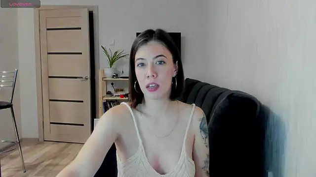 twinkle rosie online show from 11/01/25, 05:04