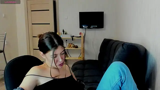 twinkle rosie online show from 12/13/25, 07:53