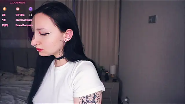 LeonoreHuebschman online show from 10/23/25, 06:13