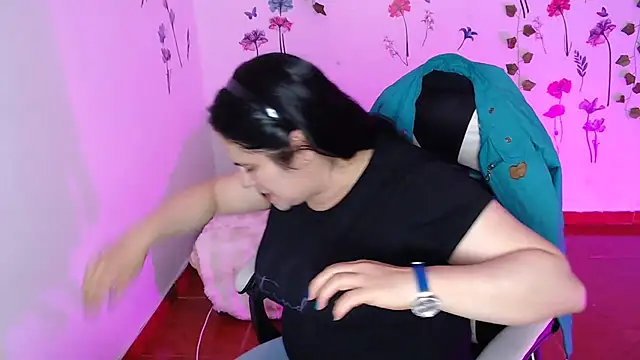 Snapshot of jenny__666 chatting on 12/15/25, 07:40 jenny 666 online show from 12/15/25, 07:40