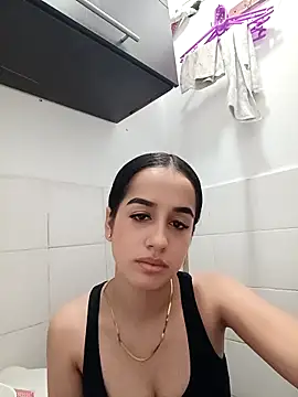 BabyCaramel18 online show from 10/30/25, 11:16