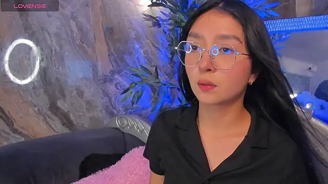 Snapshot of sydney_miller_ chatting on 02/09/26, 11:20 sydney miller online show from 02/09/26, 11:20