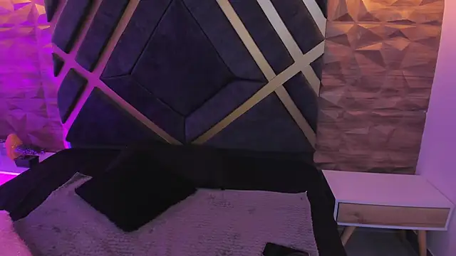 Snapshot of sydney_miller_ chatting on 02/19/26, 11:23 sydney miller online show from 02/19/26, 11:23