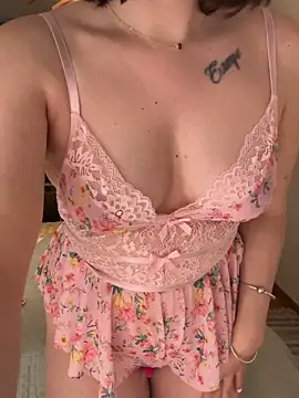 Snapshot of _isadora chatting on 04/05/26, 04:48 isadora online show from 04/05/26, 04:48