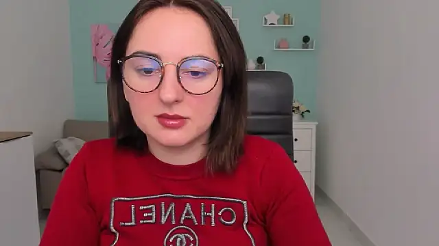 Snapshot of NoraSimons chatting on 03/13/26, 05:36 NoraSimons online show from 03/13/26, 05:36