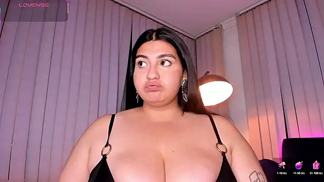 kendra crow online show from 11/30/25, 01:20