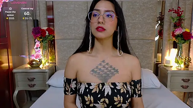 Snapshot of Penelope-Cross chatting on 02/20/26, 08:09 Penelope-Cross online show from 02/20/26, 08:09