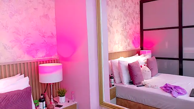 AdelineJhones online show from 01/07/26, 02:52