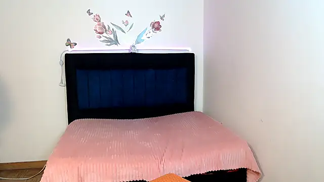 Snapshot of BRYXS1 chatting on 02/16/26, 07:21 BRYXS1 online show from 02/16/26, 07:21