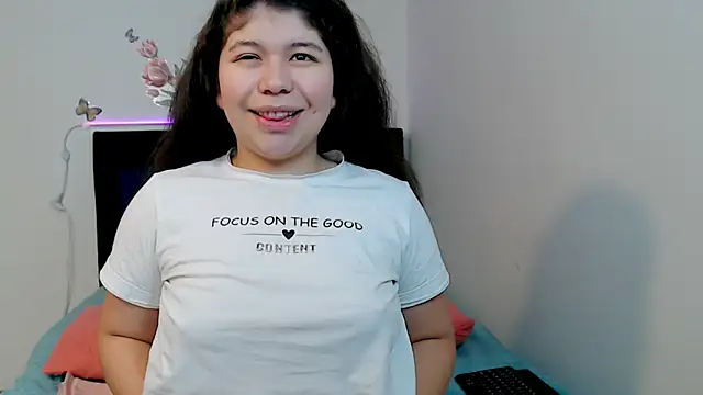 Snapshot of BRYXS1 chatting on 04/06/26, 02:40 BRYXS1 online show from 04/06/26, 02:40