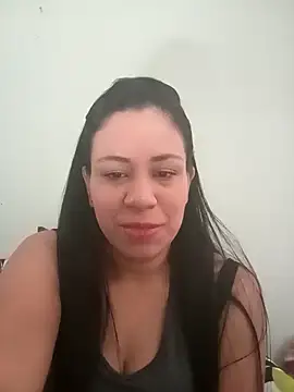 LeilaTaylor online show from 12/05/25, 01:52